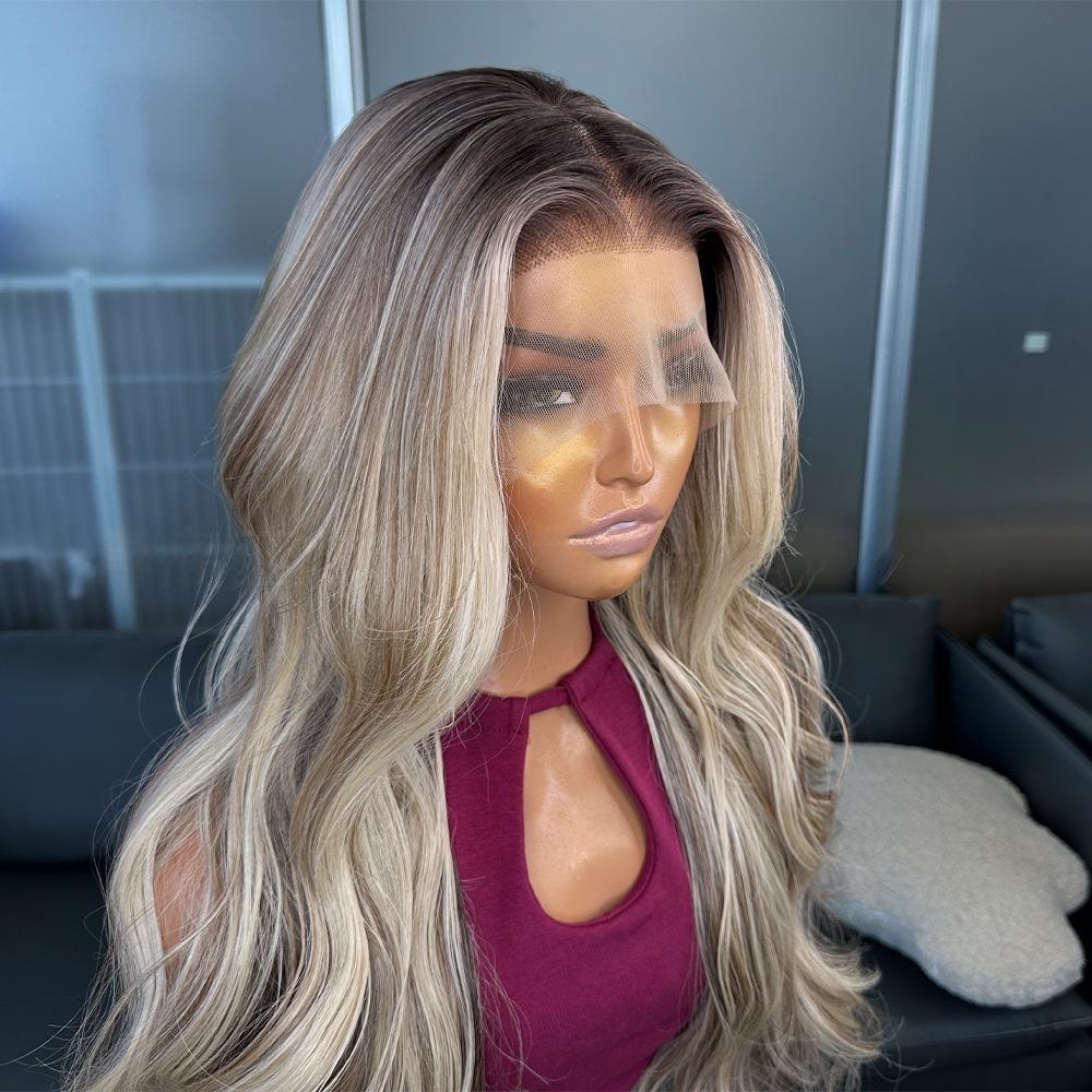Parrucche Lunghe Honey Blonde 13x4 Lace Front Fibra ad Alta Temperatura Base Senza Colla Onde del Corpo Densità 150% Resistenti al Calore