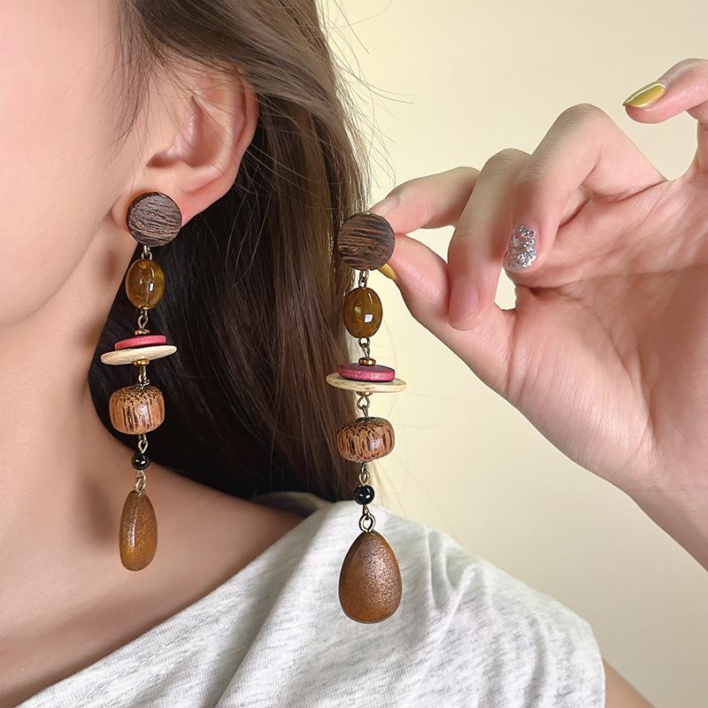 Náušnice s třásněmi ve tvaru kapky vody s dřevěnými korálky Silver Needle Etnický styl Retro Jednoduché puzetové náušnice Temperamentní náušnice Dámské Niche