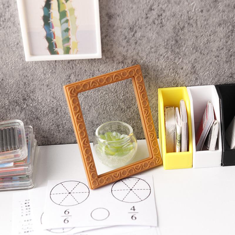 5Pcs Doll House Decoration Resin Photo Frame Simulation Furniture Model Toy 1/12 Dollhouse Miniature Accessories For Children