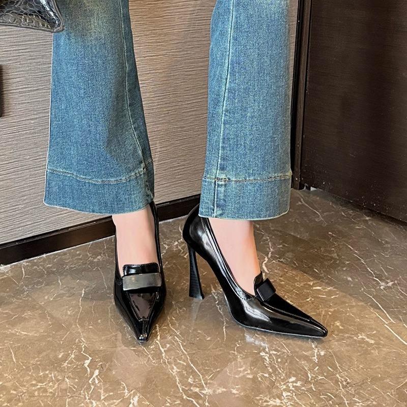 2 New Retro Pointed Royal Sister Temperament Single Shoes Women's Black Commuting Thin Heels Patent Leather High Heels Women
