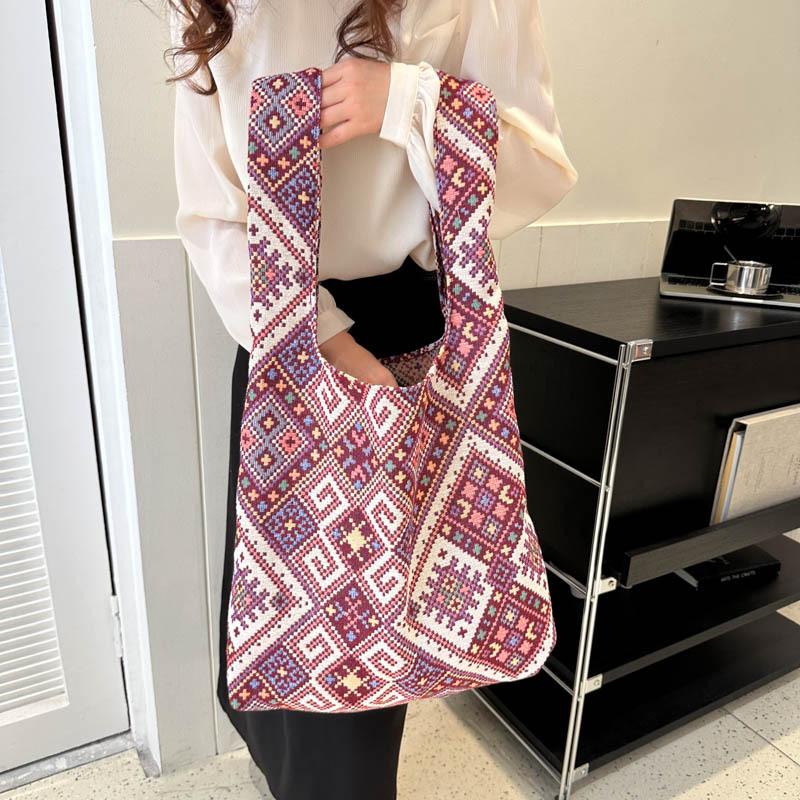 Personalized Ethnic Style Bag for Women New Trendy and Simple Handbag Casual Commuter One-shoulder Tote Bag