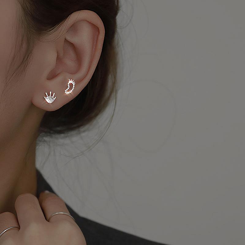 Small Hands and Feet Asymmetrical Summer Light Luxury High-end Korean Style Temperament Earrings