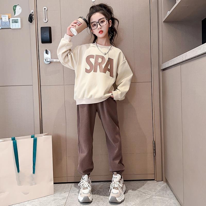 

Повседневные спортивные костюмы для девочек Осенняя одежда Для больших детей Весенний и осенний свитер Брюки Костюм-двойка 140 хаки