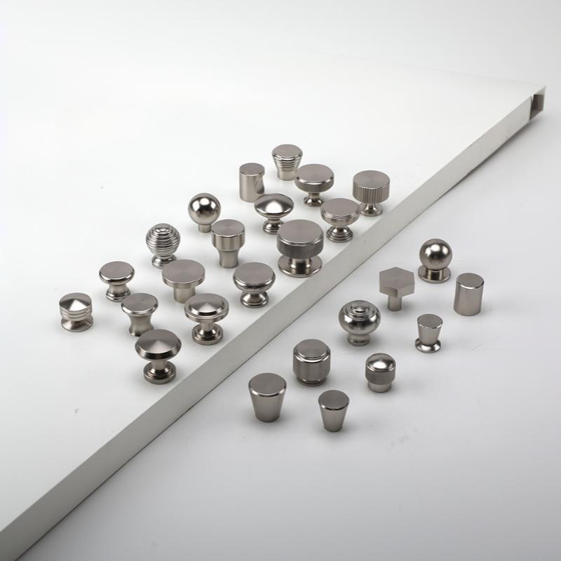 Home Decoration Silver Aluminum Single Hole Handle Modern Wardrobe Drawer Round Knob Kitchen Cabinet Furniture Small Door Handle