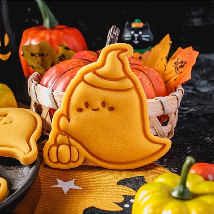 5Pcs Halloween Themed Cookie Cutter Set Halloween Biscuits Molds Set Eerie Specters Shape Biscuits Silicones Molds