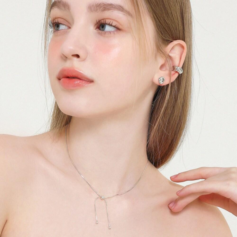 [Aube] Moving Ball Tie Silver Necklace An06