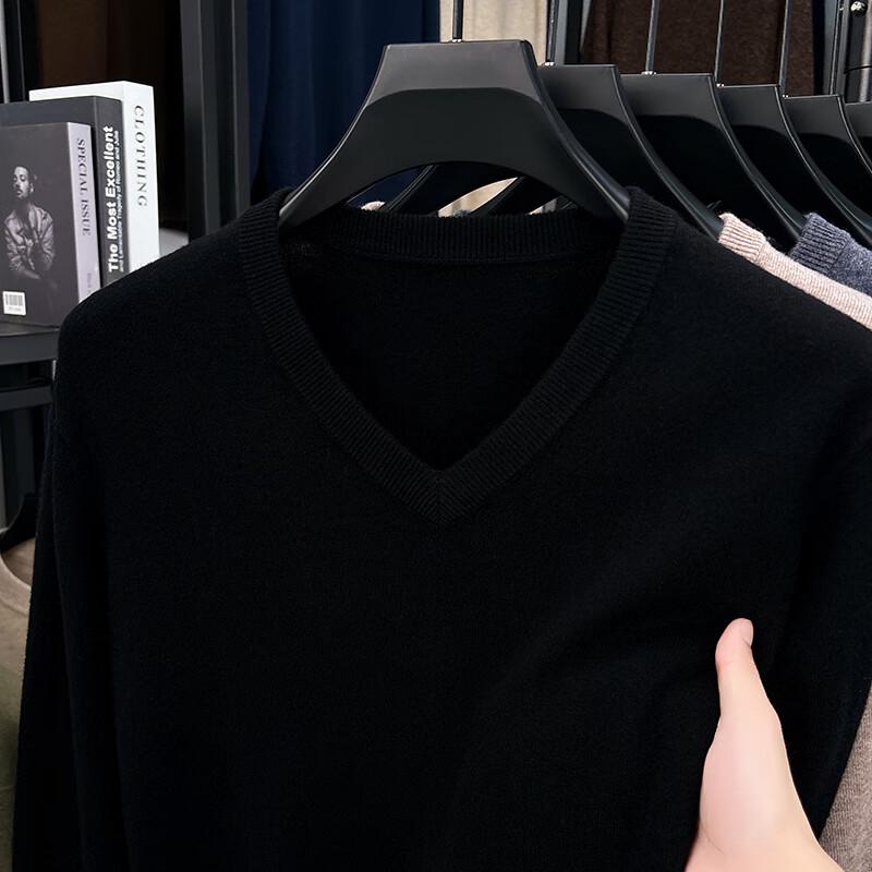 

Мужской свитер с V-образным вырезом из тонкой мериносовой шерсти 2XL /54