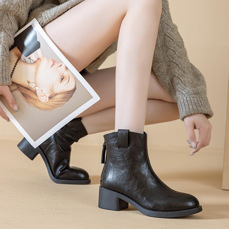 New Styles of Shoes: Short Boots, Women's Fashionable Casual Boots, Women's Versatile Fleece Boots