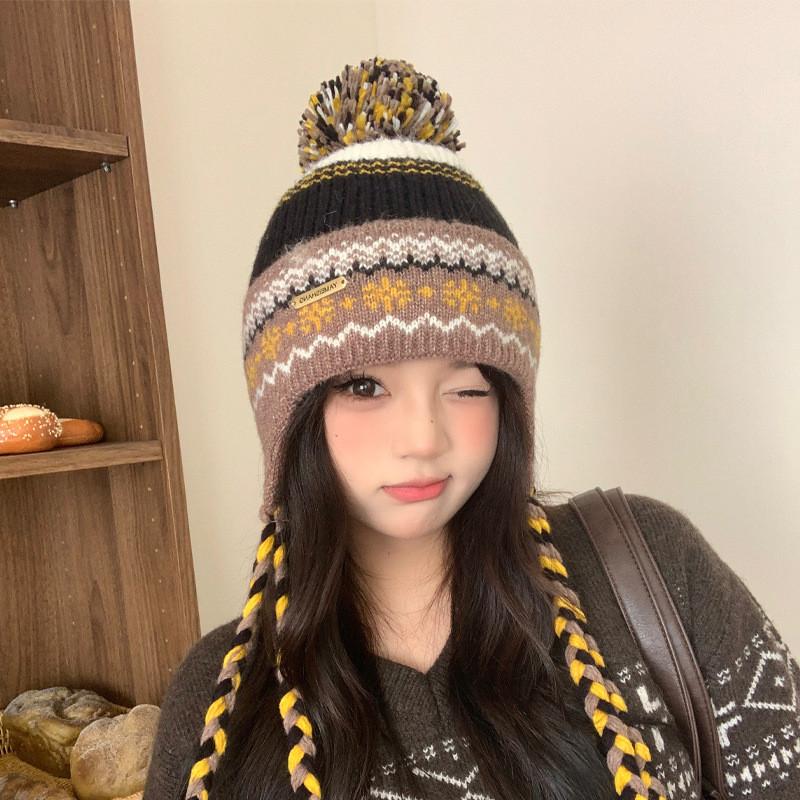 Wool Mix Knit Hat With No Brim And Earmuffs For Fashionable Cold Season Use хаки