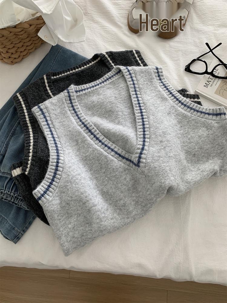 Korean Style V-Neck Wool Knit Vest for Women - Loose Fit, Age-Reducing, Perfect for Spring & Autumn Layering