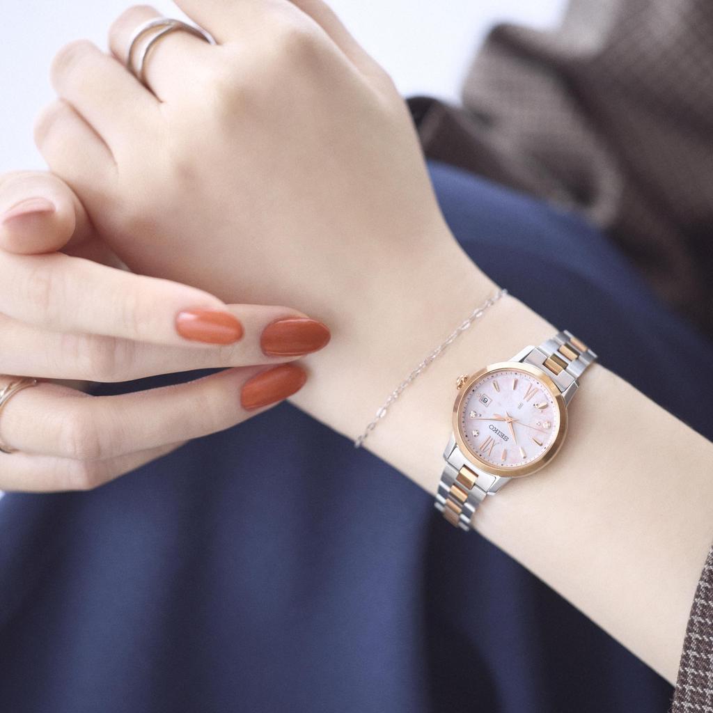 SEIKO LUKIA Moteriškas saulės energija maitinamas radijo bangomis valdomas laikrodis 2026 Sakura Žydėjimo Edition Modelis SSVW244 Deimantas