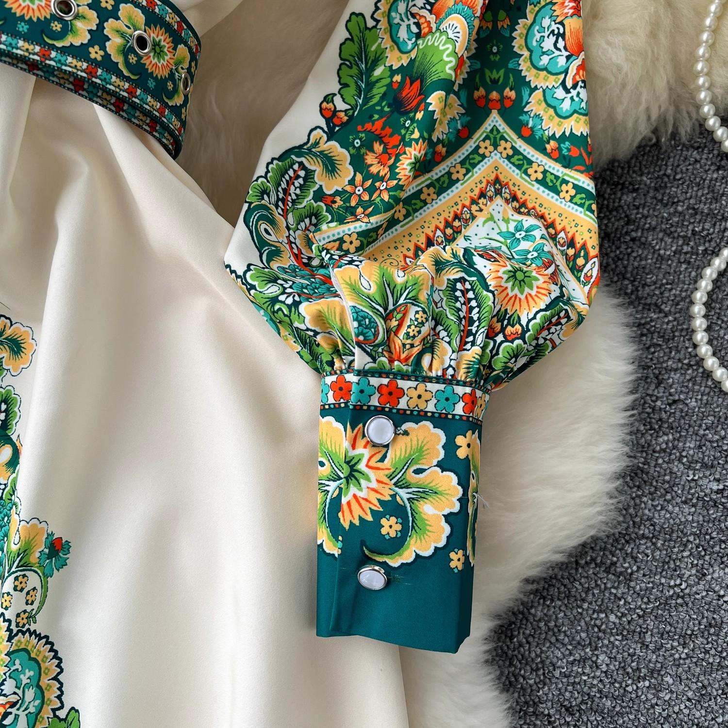 Новое винтажное осеннее зеленое платье с рубашечным воротником и цветочным принтом — фото 5