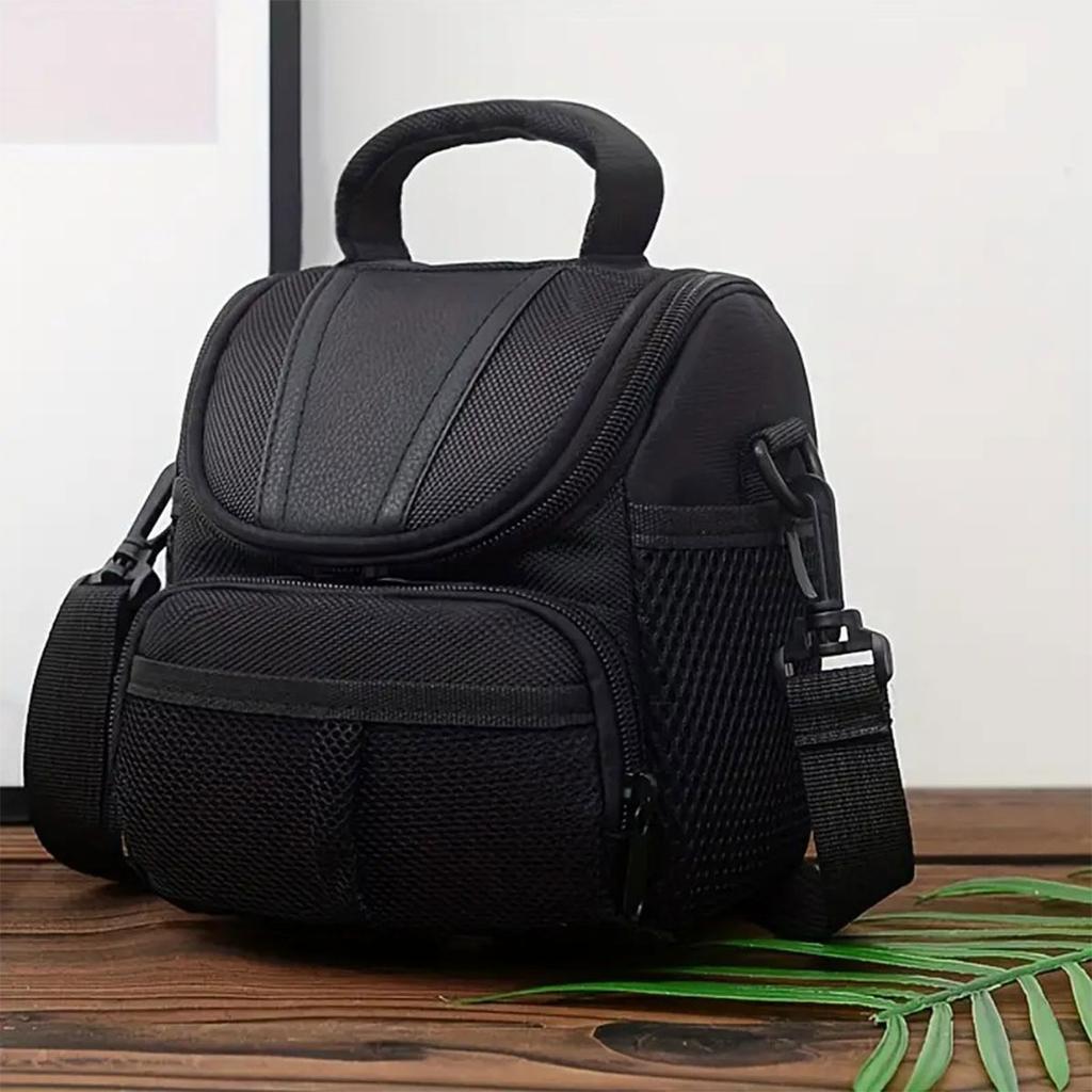 Nikon D40 SLR Camera Bag: Light, Portable, for Single - or Cross - Body Carry, Stores Micro SLRs.-liu