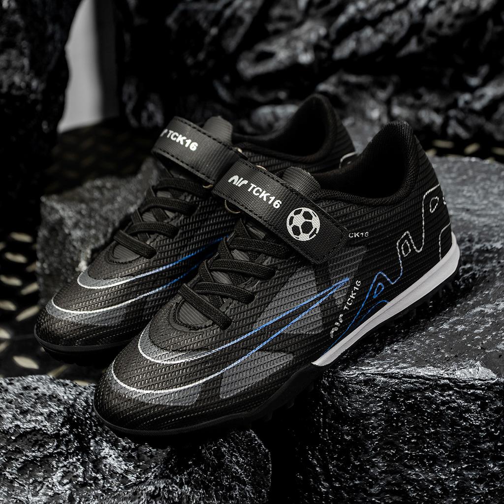 New Velcro Soccer Shoes for Boys Teenagers Students Broken Nails Lawn Training Ground Soccer Shoes