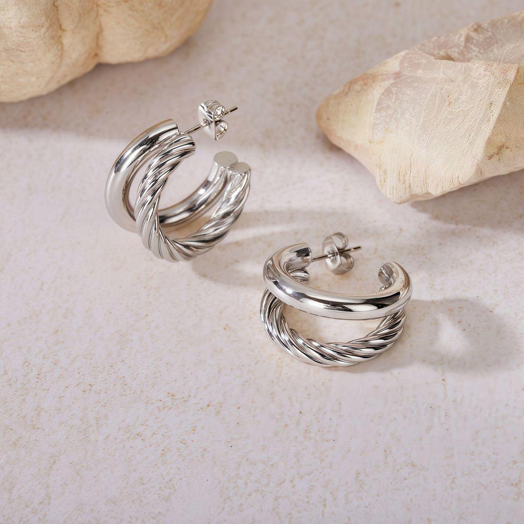 European & American Retro Geometric Hoop Earrings in Titanium Steel with 18K Texture - High-End Niche Design, Trendy Style for Women