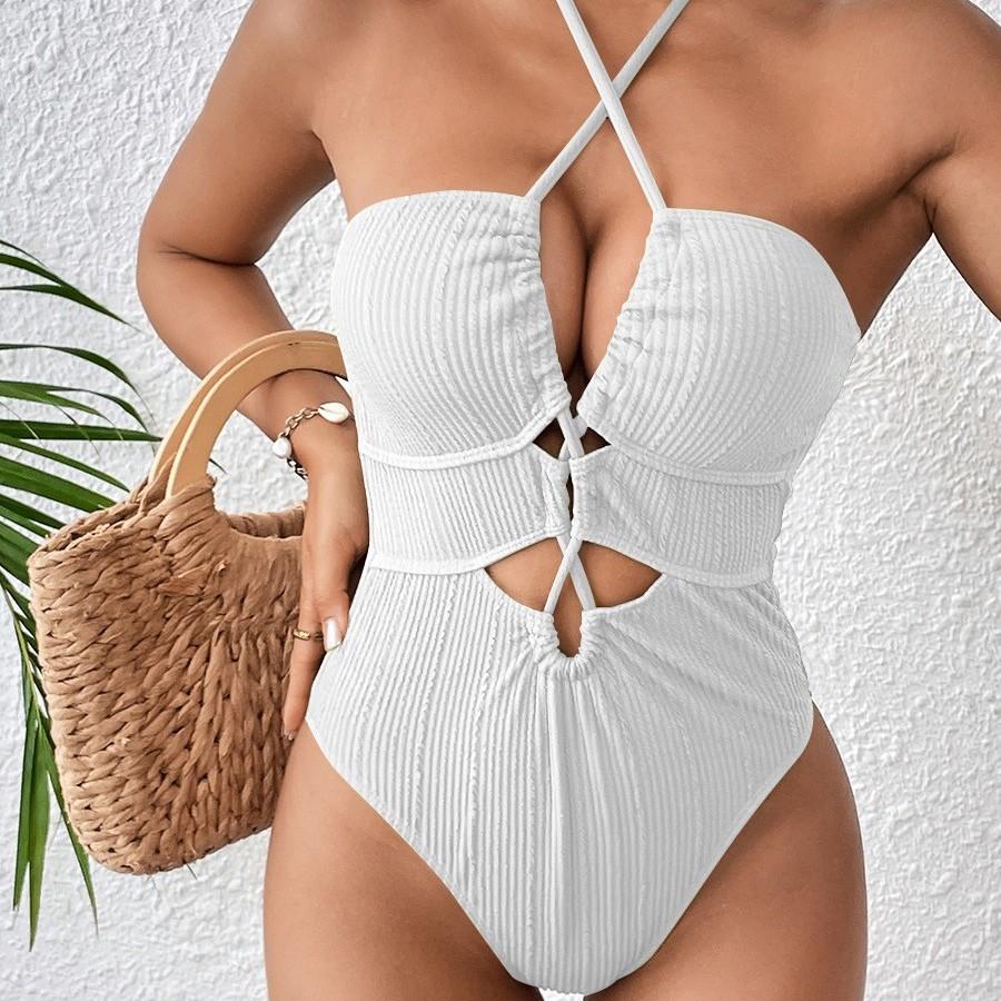Fashion new women's bikini sexy swimsuit split solid color European and American swimsuit fashion outdoor covering meat and looking thin