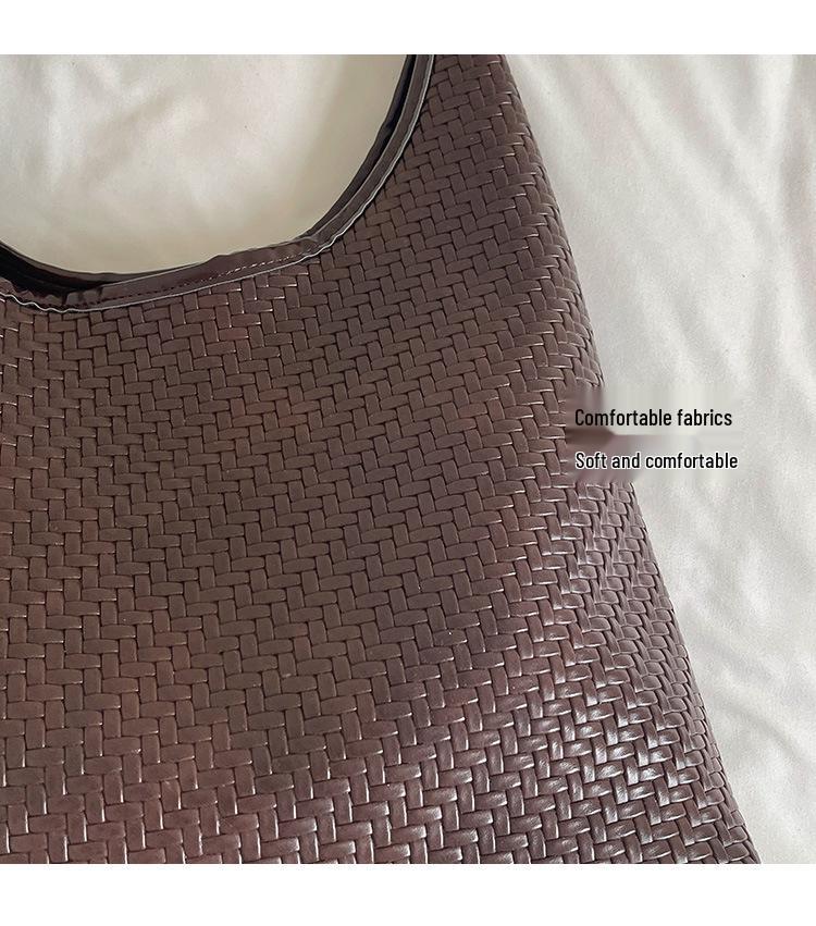 Korean Retro Large Capacity Woven Shoulder Tote - Women's Fashionable Versatile High-End Underarm Bag