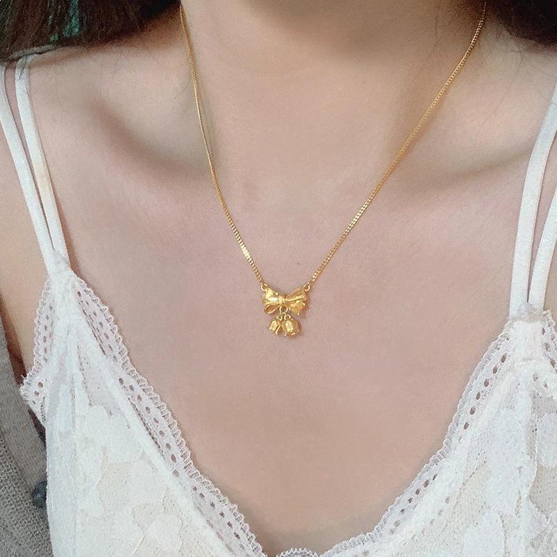18K Gold Lily Flower Bow Necklace - Elegant Clavicle Chain for Women