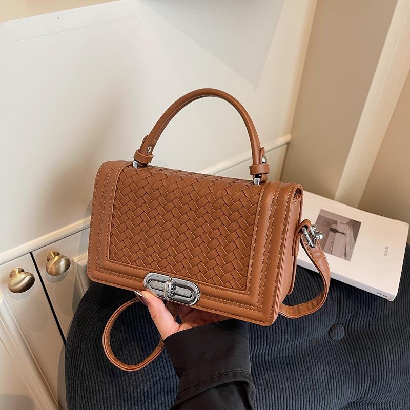 Spring High-end Texture Small Bag Trendy Women's Bag Popular Shoulder Messenger Bag Fashionable Portable Small Square Bag