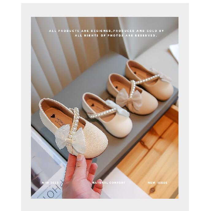 Girls' Leather Shoes Spring and Autumn New White Pearl Little Girls Baby Soft Sole Fashionable Children's Beanie Princess Shoes