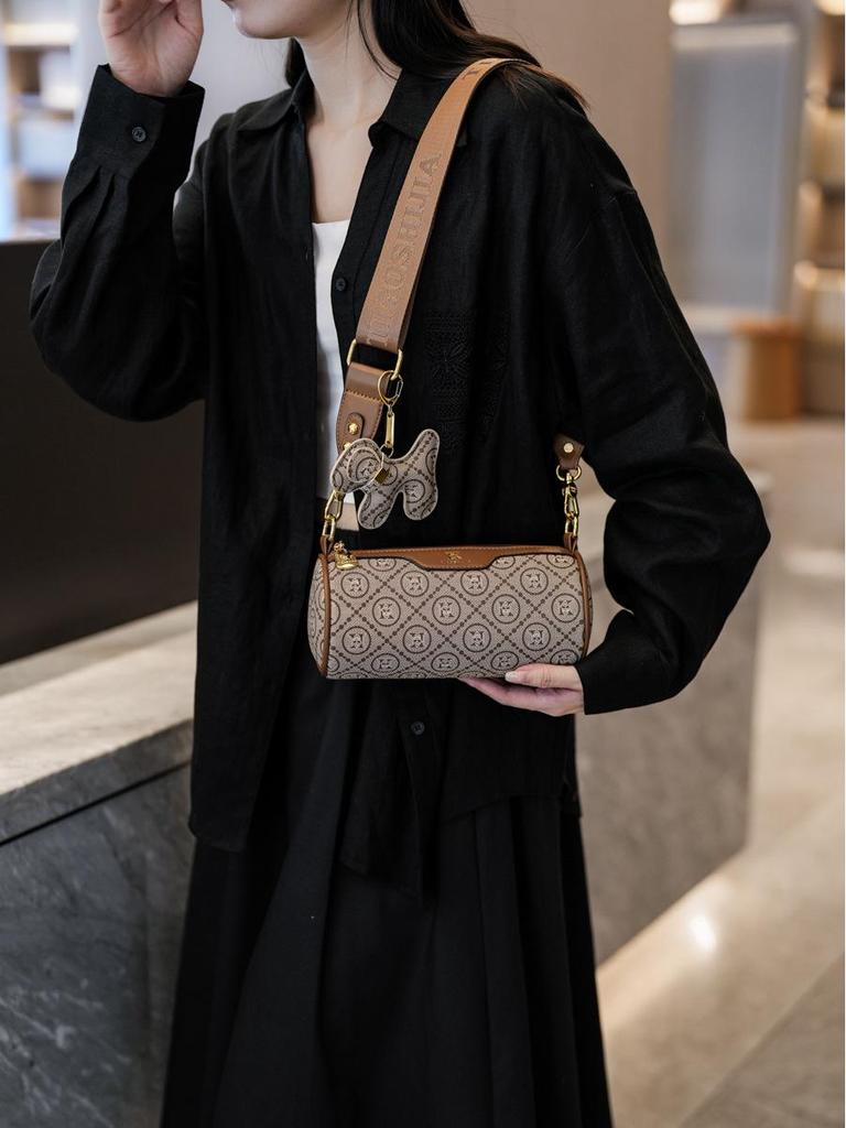 2025 Women's Chic Hot Shoulder Cylinder Crossbody Bag - Stylish & Versatile High-End Pillow Design