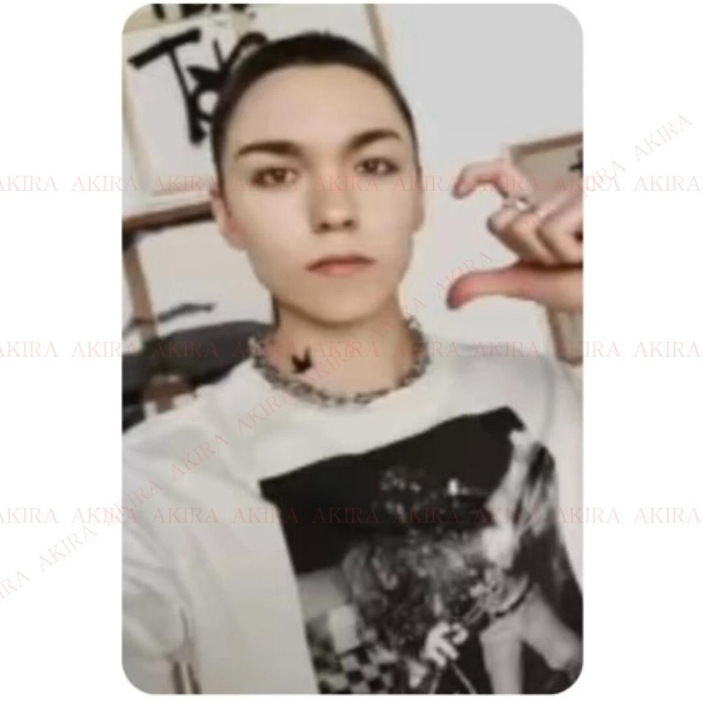 SEVENTEEN 5º ÁLBUM HAPPY BURSTDAY DAREDEVIL ver. ÁLBUM TARJETA FOTOGRÁFICA JAPÓN POB