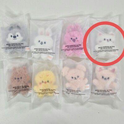 [USED] Bonus included Stray Kids 5'clock Micro Ginillet Hyunjin