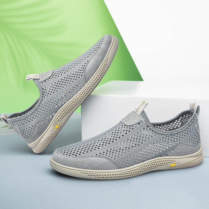 Fashion New Breathable Mesh Shoes Slip On Mens Sports Sandals Light Soft Soled Casual Shoes Leisure Walk Summer Flats Outdoor Loafers