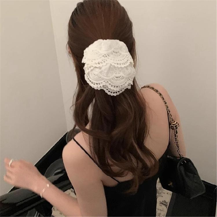 White Lace Flower Hair Scrunchies for Women Hair Elastic Aesthetic Hair Tie Hair Scrunchy Hair Circles Braid Holder