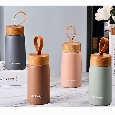 Dvoustěnná izolovaná termoska 304 Nerezová vakuová baňka Venkovní přenosná 280ml dřevěná miska na vodu Mini vakuová láhev na vodu