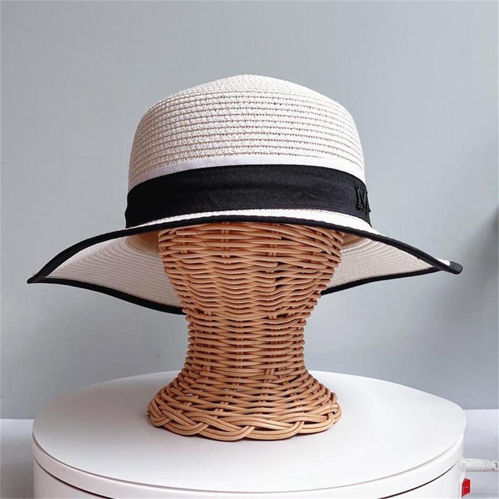 Elegant Hat And Wig Holder Rattan Crafted Mannequin Head Headwear Showcase Rack For Fashion Enthusiasts