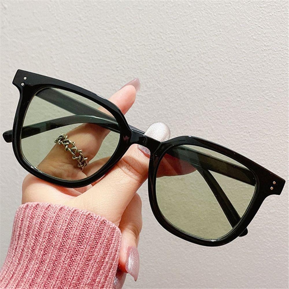 Women's Fashion Sunglasses Retro Sun Glasses Female Ins Popular Black Vintage Square Eyewear