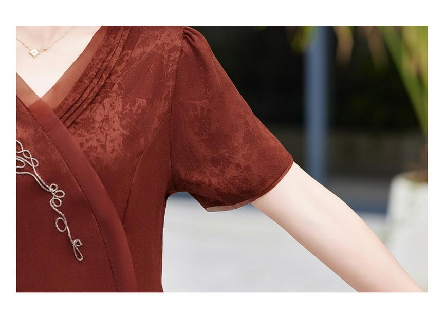Mom's Elegant 2026 Summer Dress: Stylish, Dignified, and Trendy for Middle-Aged and Elderly Women - New Chinese Style Skirt.