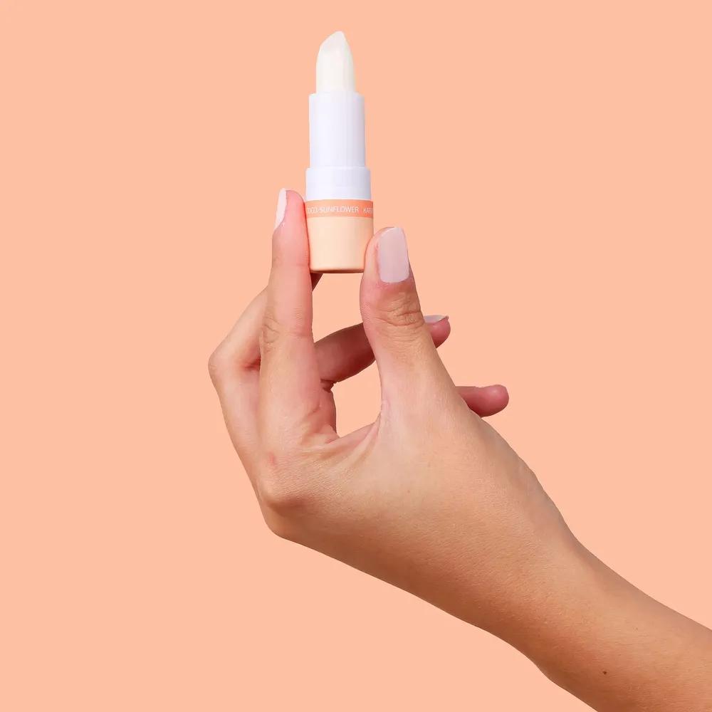 A Gentle and Moisturizing French Organic & Vegan Certified Lip Balm That Prevents Lip Dryness and Flaking.