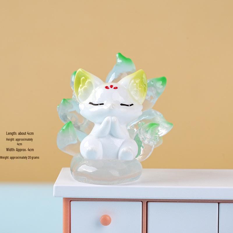 Fox Trend Playful Resin Figurine: Cute Grain Crafts for Desktop Decor