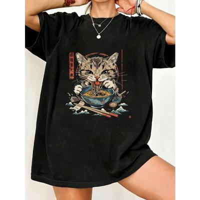 Übergroßes T-Shirt Schwarze Katze isst Nudeln mit chinesischen Schriftzeichen und Berg-Print Lässige Streetwear für Frauen und Männer