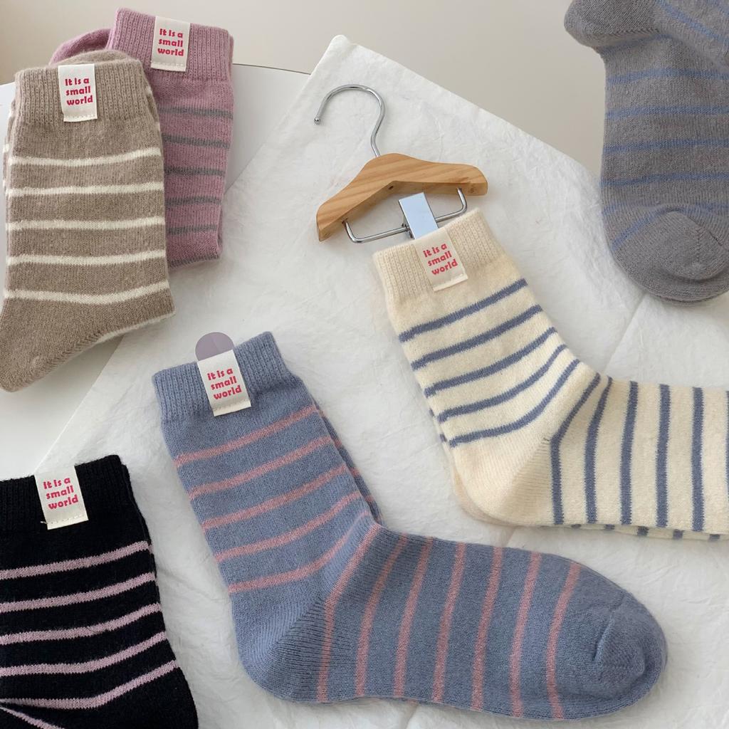 Winter New Products Thickened Cloth Label Color-Blocking Striped Warm Socks Thick Line Contrast Furry Women'S Socks