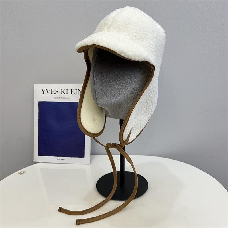 Lightweight and Simple Lamb Wool Winter Men and Women Outdoor Ear Protection Cold College Wind and Snow Hat Tide