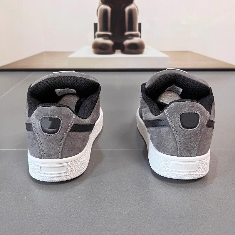 Autumn new men's shoes flat-soled versatile board shoes fashionable couple student sports shoes trendy bread shoes