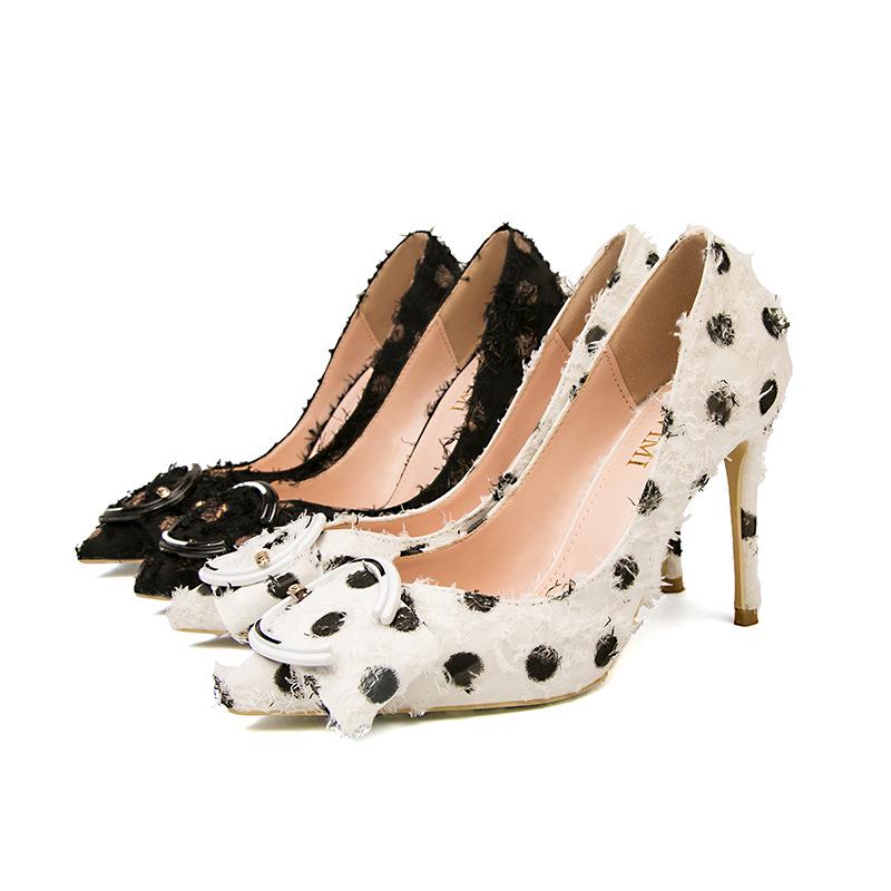 Wool cloth surface, shallow mouth, pointed head, high heel, metal buckle, bow, single shoes, sweet high heels, women