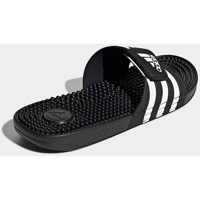 

Черно-белые шлепанцы Adidas Sportswear Adissage