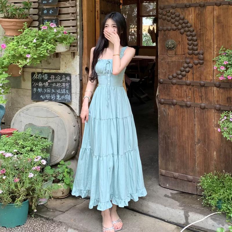 Mint milk green suspender dress, new women's summer French gentle design, waist A-shaped long skirt