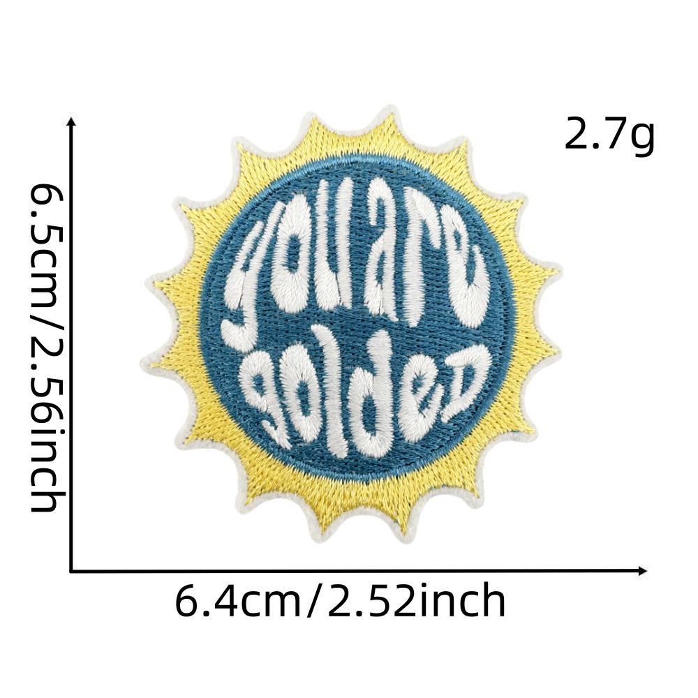 Patch Brodat Peisaj Desen Animat cu Adeziv Termofuzibil