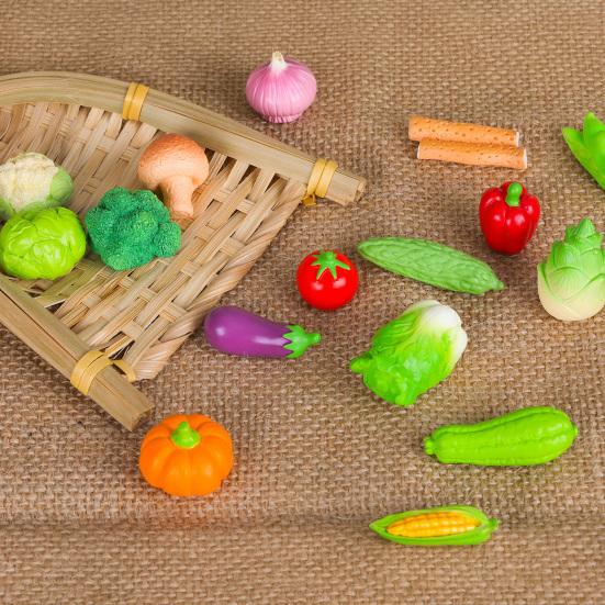 Mini Figurines de Légumes en Résine Minuscules Figurines de Légumes Artificiels Tomates Carottes Aubergines Faux Réalistes Décoration pour Loisirs Créatifs DIY Garniture de Gâteau