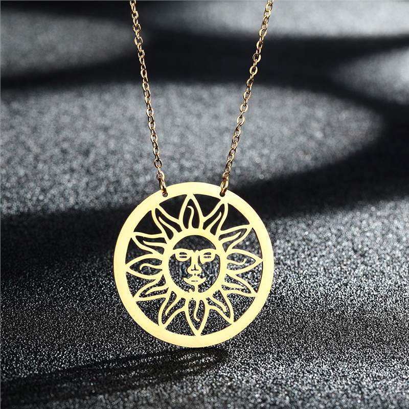 Smiling Sunflower Pendant Necklace Bohemian Style Necklace Jewelry