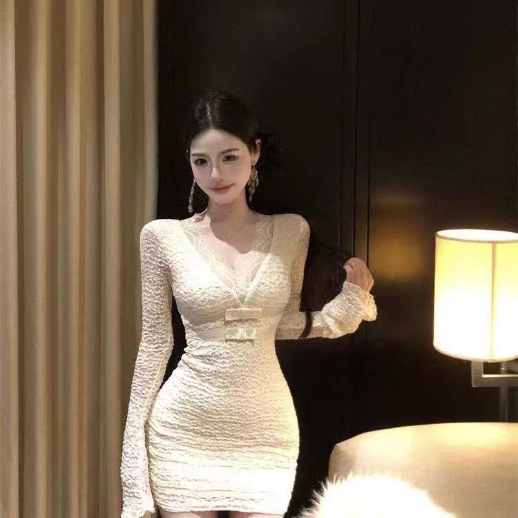 Elegant French Bell Sleeve Bodycon Dress - Spicy, Slimming V-Neck Style Large бежевый