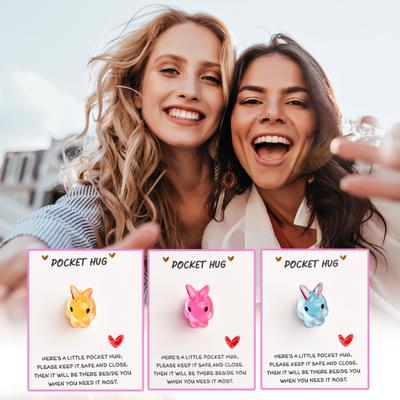 7Pcs Bunny Pocket Hug Card Positive Keepsake Card with Cute Resin Mini Bunny Emotional Support Card Gift for Friends Easter Basket Stuffers