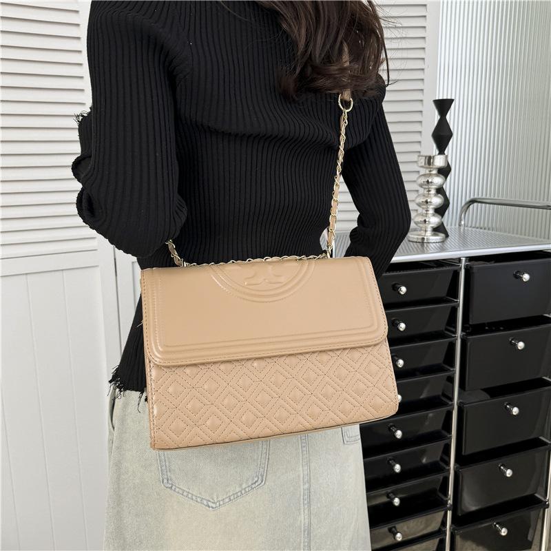 New Women's Bag European Fashion Embossed Chain Small Square Bag