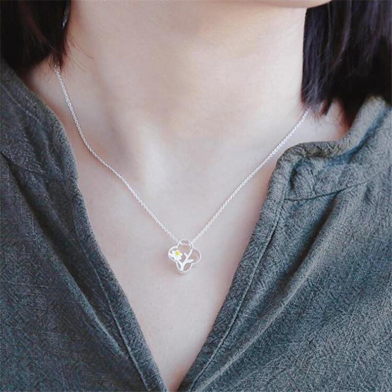 New Simple Flower Exquisite 925 Sterling Silver Jewelry Plum Blossom Hollow Clover Tree Clavicle Chain Pendant Necklaces HZX437