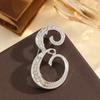 Spilla di Diamanti con 26 Lettere Inglesi Spilla Corsage in Metallo con Strass da Donna per Abbigliamento Zaino Sciarpa e Accessori Spille
